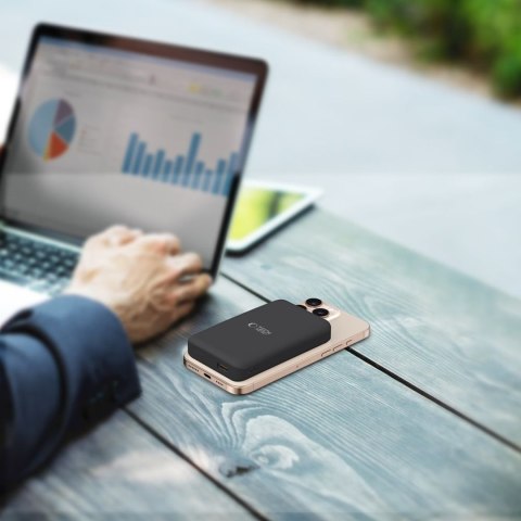 Powerbank bezprzewodowy 10000 mAh USB-A USB-C 15W - czarny