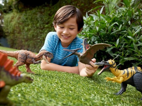 Figurka dinozaur Ceratosuchops Jurassic World dziki ryk ruchome ele ZA6058