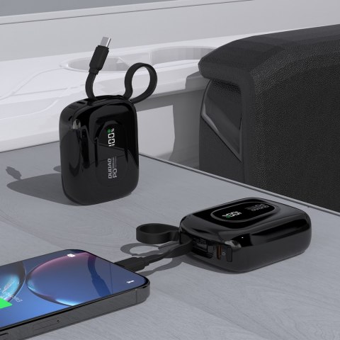 Powerbank K32 10000 mAh z wbudowanym kablem USB-C iPhone Lightning 22.5W - czarny